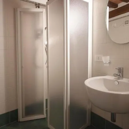 Villa Sleeps 14 With Pool And Wifi