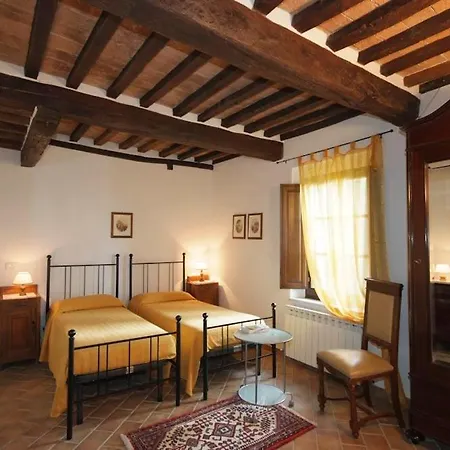 Villa Sleeps 14 With Pool And Wifi *